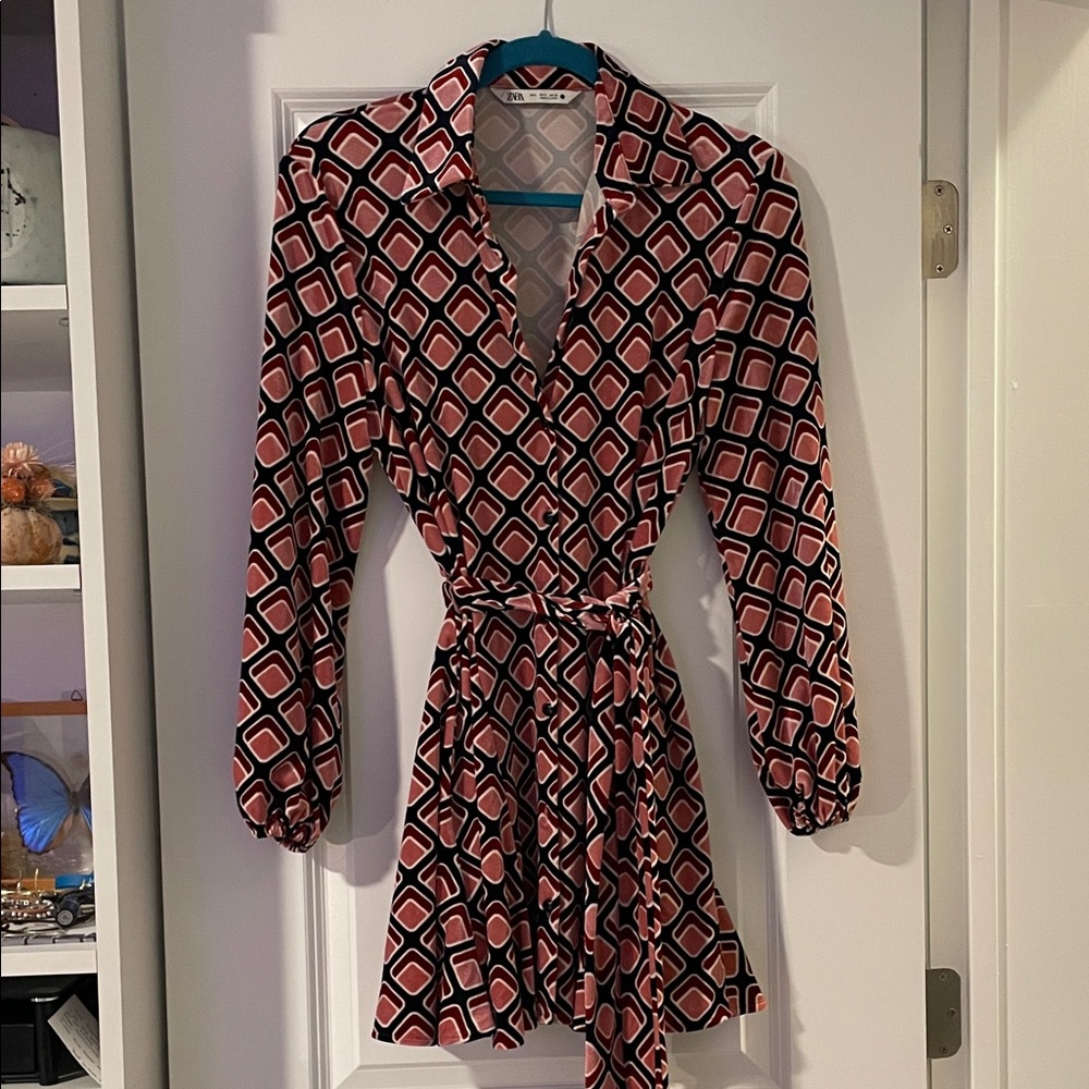 Zara Velvet Pink Geometric Long Sleeve Dress
